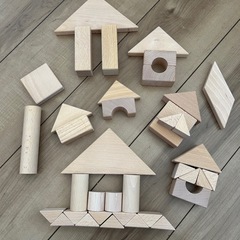 知育積み木　木製の画像