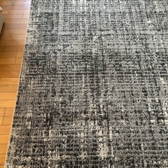 古いじゅうたん　絨毯　カーペット