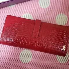 赤のレザー?財布。新品未使用に、なります。の画像