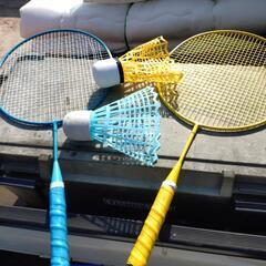 でかいバドミントンラケット、無料です