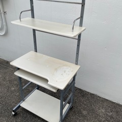 決まりました　かわいいローチェスト&5段パソコンデスク お子さんの机やガレージの棚等にも！　化粧品やお子さんの衣類収納やおもちゃ箱に　タンス、キャビネット、チェスト  の画像