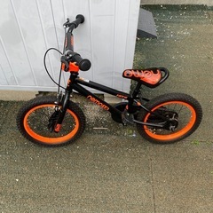 キッズ　16インチ　自転車

