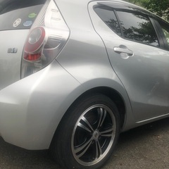 急募・アクア10前期　車検令和8年10月の画像