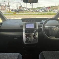 トヨタ！！　 ヴォクシー 　ＺＳ　煌２　(*'▽')♪♪の画像