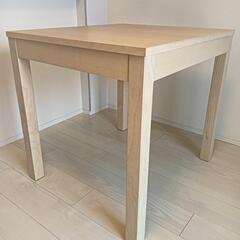 IKEA　ダイニングテーブルの画像