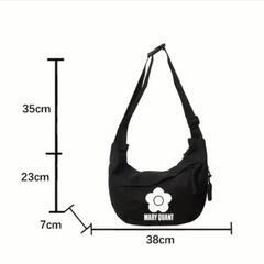 MARY QUANT サコッシュの画像