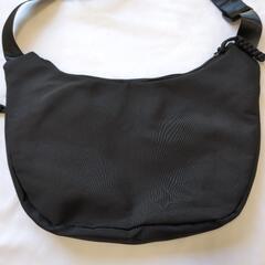 MARY QUANT サコッシュの画像