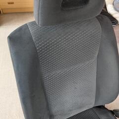 エクストレイルT31　純正シート　運転席シートの画像