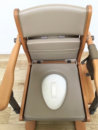 新品　介護用トイレ　ポータブルトイレ　