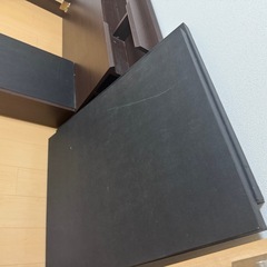 ダークブラウン引き出し収納付きベッドの画像
