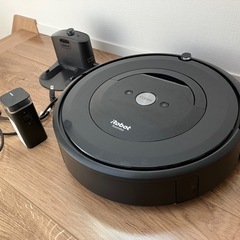 【受け渡し者決定】【ジャンク品】ルンバe5 