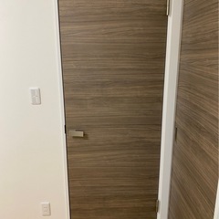 リクシル　建具　室内扉　鍵付き　片開き　ウォールナット　リフォーム