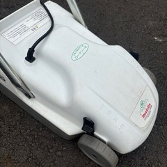 マキタ　MUM236  ロータリー芝刈り機　230mm 集積なし の画像