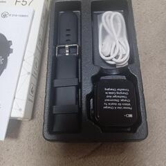 多機能！スマートウォッチF57の画像