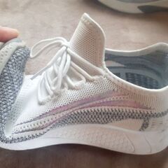 👟EA SPORTS スニーカー 27cmの画像