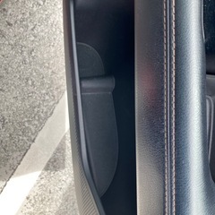 🉐
美品❗️MAZDAドアポケットカバーの画像