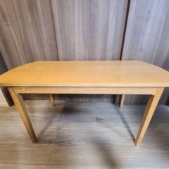 ウニコ　カフェテーブル