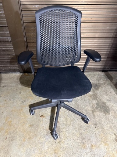 ハーマンミラー セラチェア