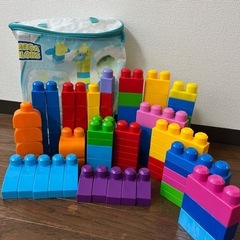 メガブロック　100ピース程度
