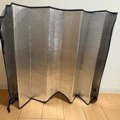 カーシェードの画像