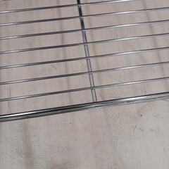 ★ジモティー割あり★2段メタルラック　アイリス　SV　※サビあり　使用感あり　 高さ(H)70cm× 幅(W)120cm× 奥行(D)45.5cmの画像