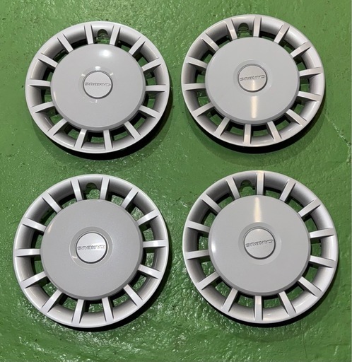 ムーヴキャンバス　ホイールキャップ