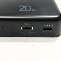 🔋✨最新モデルでスッキリ充電！
【Yoobao ワイヤレスモバイルバッテリー 10000mAh】✨🔋の画像