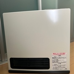 新品同様 値下げ Rinnai  ガスヒーター（プロパン）木造11畳コンクリート15畳 ガスホース付き
