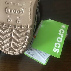 値下げしました！《引取限定》【新品未使用】クロックス サンダル クロックバンド レオパード クロッグ 23cmの画像