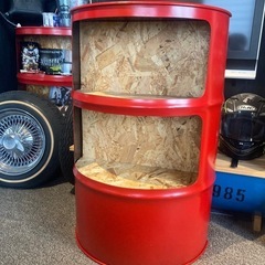 赤　オシャレ　ドラム缶棚