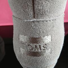 TOMS　サイズ22の画像