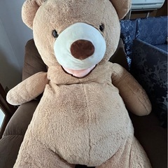 デカいクマのぬいぐるみの画像