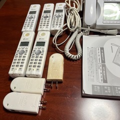 NTT家庭用FAX付き電話　子機５台の画像