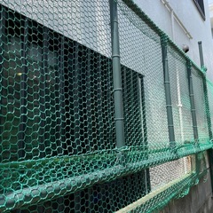 ガーデニング用網と支柱