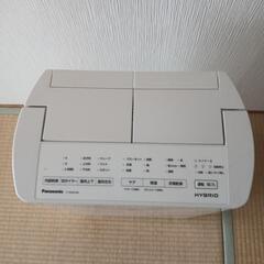 2022年製 Panasonic ハイブリット方式 衣類乾燥除湿機 F-YHVX120-Wの画像