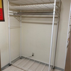 大きいサイズのメタルラック　クローゼット