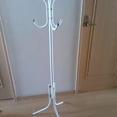 ハンガーラック　子供部屋に