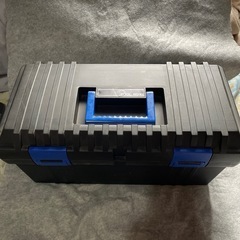 バンパー素材工具箱の画像