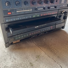 LK-V32 レーザーカラオケシステム
