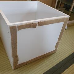 サイコロ型カラーボックス 単独タイプ収納棚  2つ以上でお問い合わせ下さい(1つ当たり500円)の画像