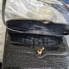 中古ハンドバッグワニ柄の画像