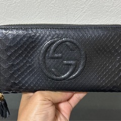 楽天市場】美品 グッチ ソーホー 308004 パイソン マルチカラー