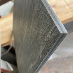 タイル　300角の画像