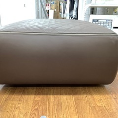 【軽トラック無料貸出中！】Minotti/ミノッティ ASHLEY/アシュレイ オットマン入荷しました！の画像