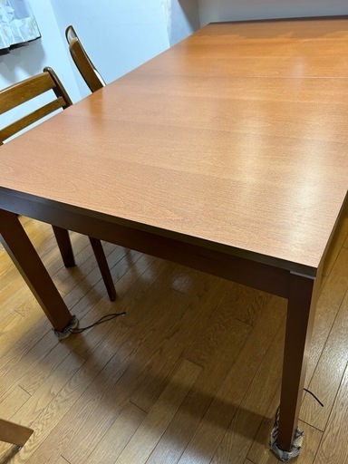 ダイニングテーブル　伸縮式