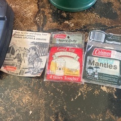  　本日お取引お値下げ中　1977年製　コールマン　ランタン　の画像