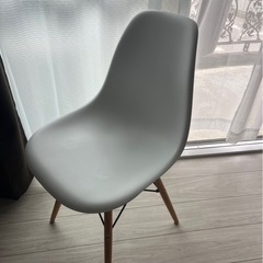 とても綺麗なデスク　椅子セット　　の画像