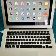 【良品】Apple MacBook Air Early 2014 13インチ 充電器・箱・Apple ロゴシール付きの画像