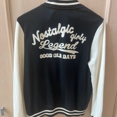 アウター　ジャンパー　エコバッグの入れ物　の画像