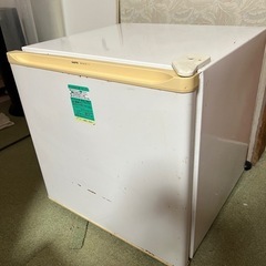 47L小型1ドア冷蔵庫 一人暮らし 寝室 子供部屋 施設などに